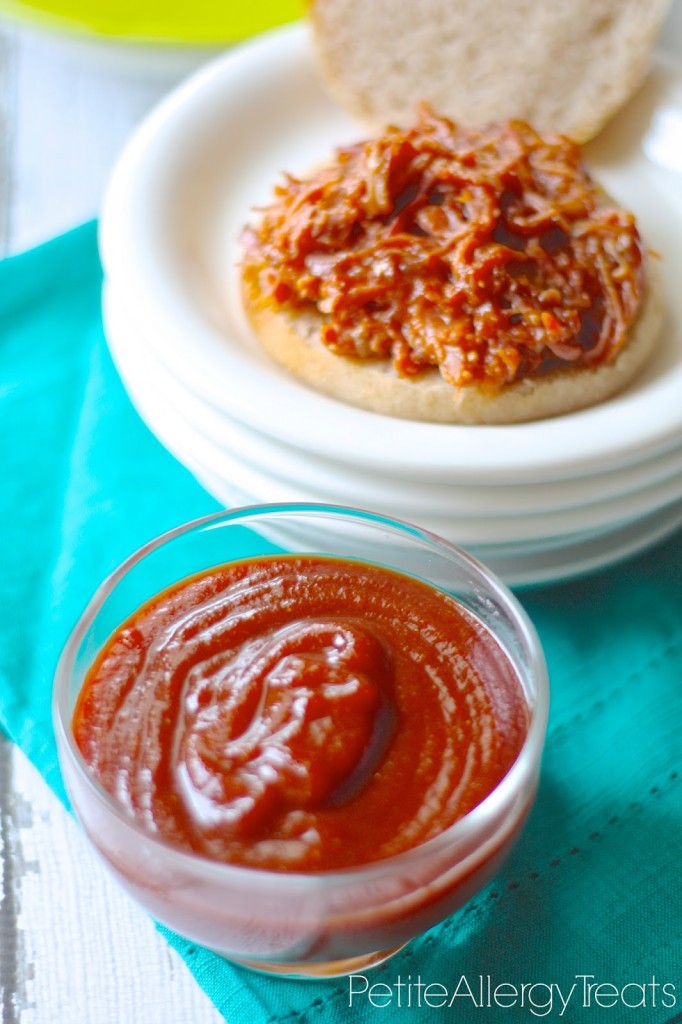 Homemade BBQ Sauce (gluten free soy free)| Easy pulled pork slider smothered in BBQ  sauce!