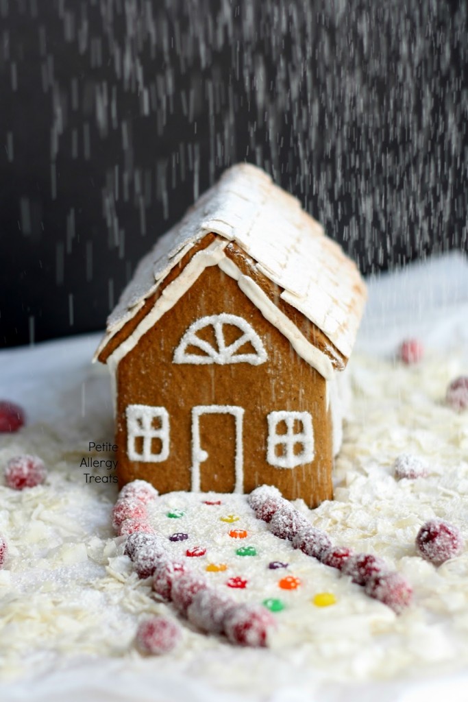 EASY Mini Gluten-Free Gingerbread Houses 