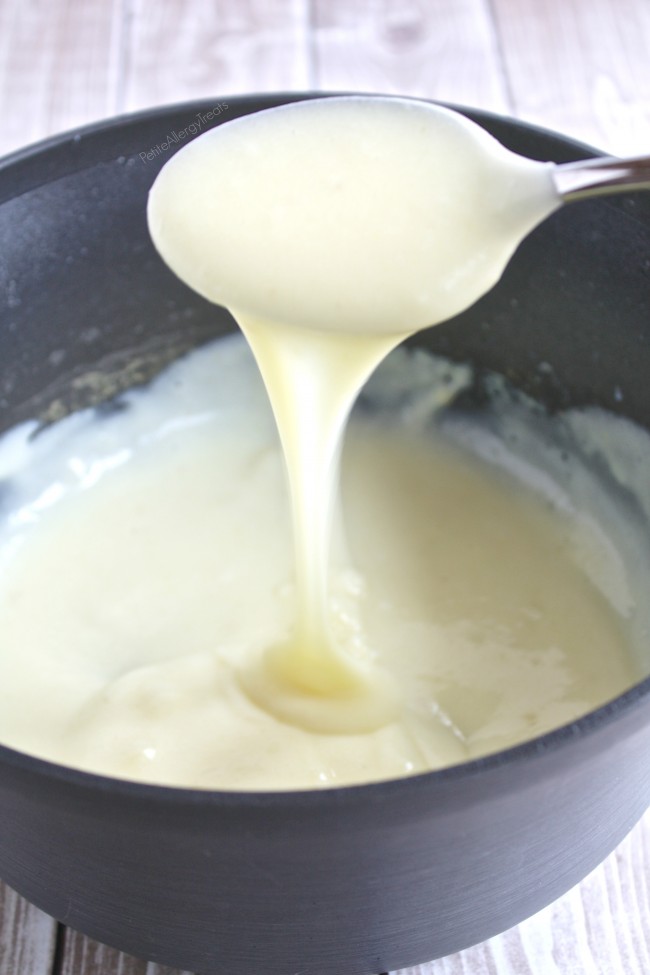 Skinny Alfredo Sauce (dairy free, nut free Vegan)  Made with gluten free pasta this easy healthy sauce uses potato to make it super creamy and light. No added oil.
