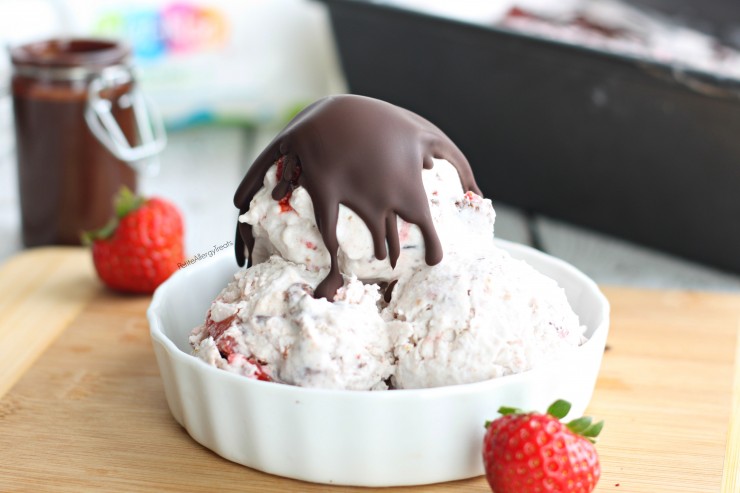 Chocolate Strawberry Ice Cream (dairy free vegan)- Real chocolate covered strawberries in a creamy coconut ice cream. #conquerthemess, #pmedia, #ad