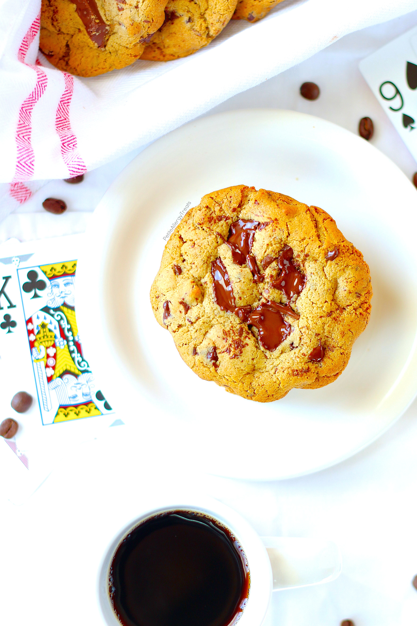 Vegan Chocolate Chip Cookies Recipe- Gooey egg free vegan espresso chocolate chip cookies! Dairy Free sweet cookies!